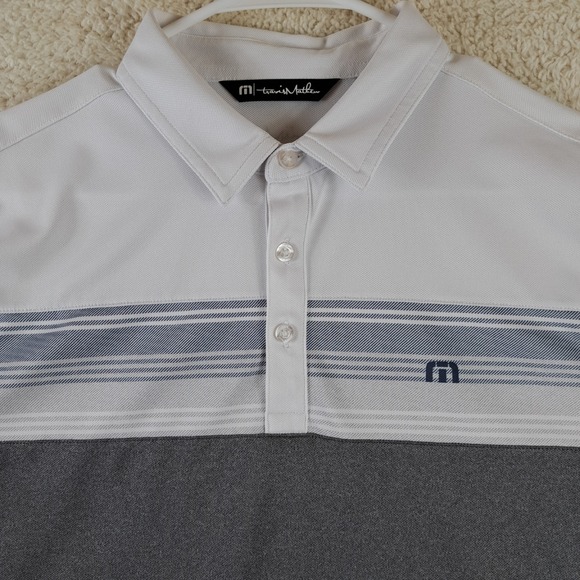 Travis Matthew Golf Polo Shirt Men's Size Medium - Picture 2 of 8